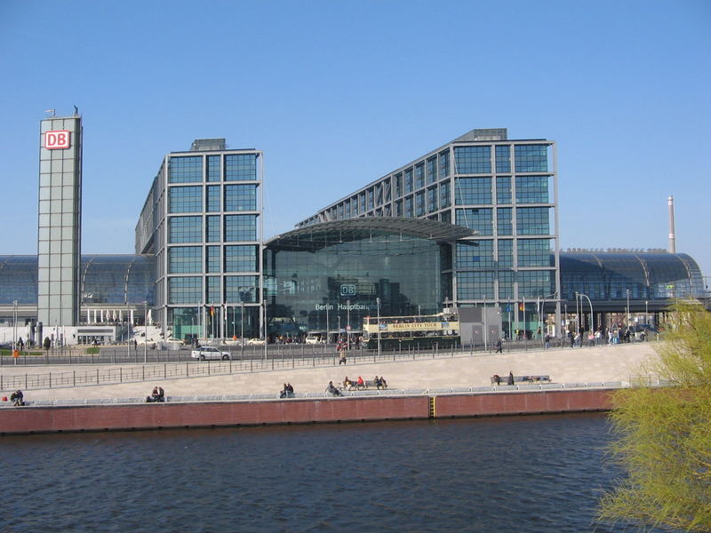 Berliner Hauptbahnhof (Berlin Central Station) März 2007