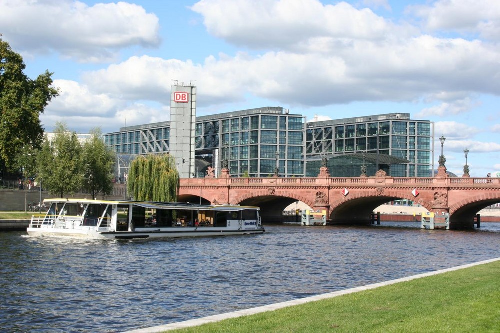 Berliner Hauptbahnhof