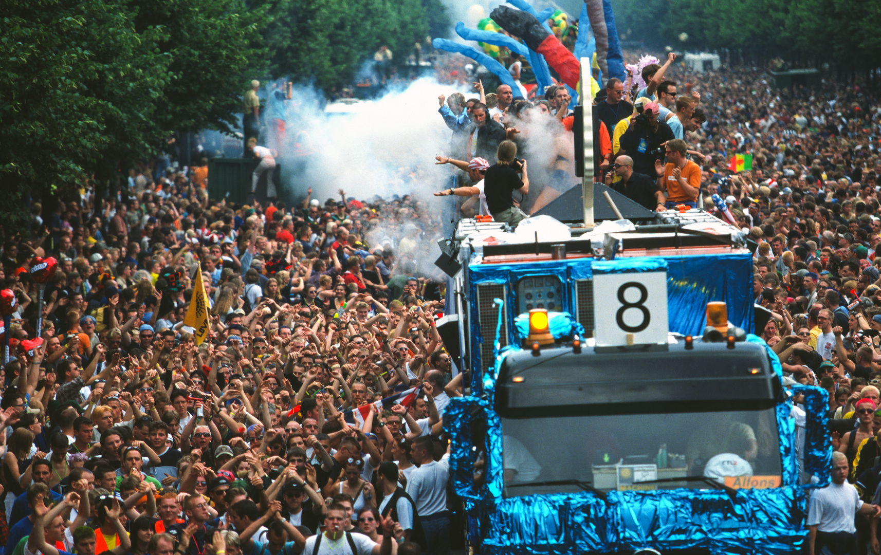Berliner Loveparade 1998 Foto Bild Reportage Dokumentation Deutschland Europe Bilder Auf Fotocommunity