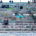 Berliner Mauerpark:Tribüne neben dem Friedrich-Ludwig-Jahn-Stadion