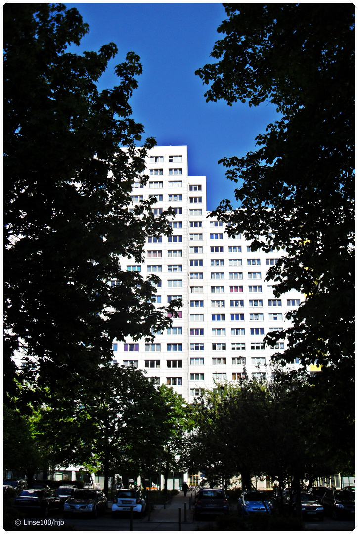 Berliner Nachbarschaften-22- Hoch(hin)haus - Berlin, Frankfurter Allee