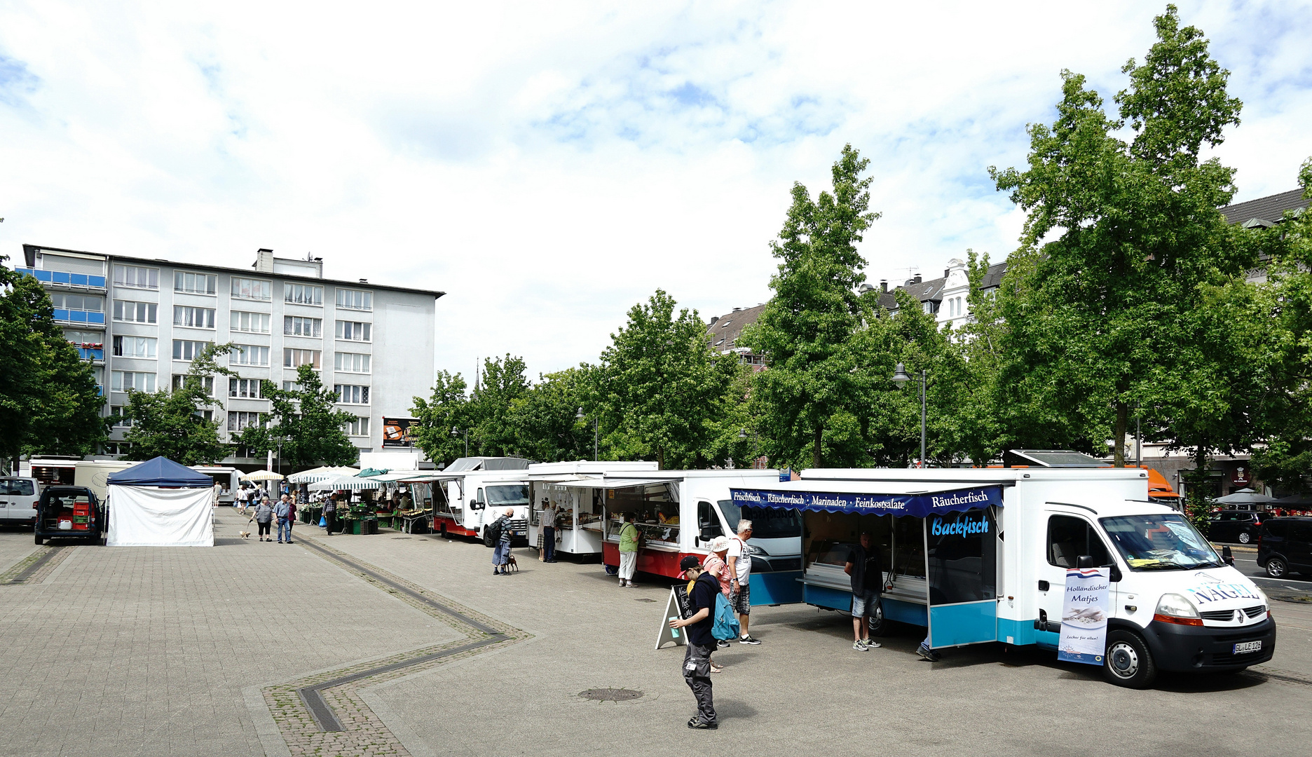 Berliner Platz in Oberbarmen - Markt