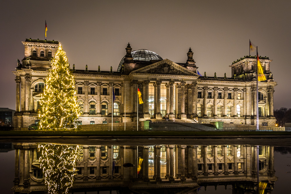 Berliner Reichstag - Weihnachten 2013