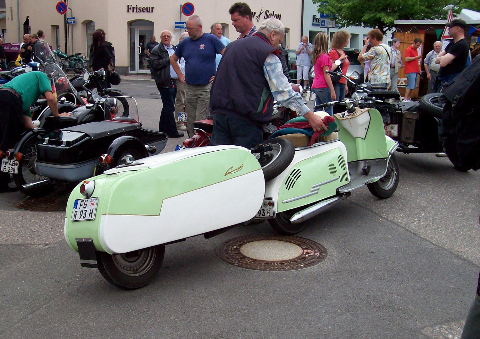 Berliner Roller mit Anhänger Foto &amp; Bild autos &amp; zweiräder