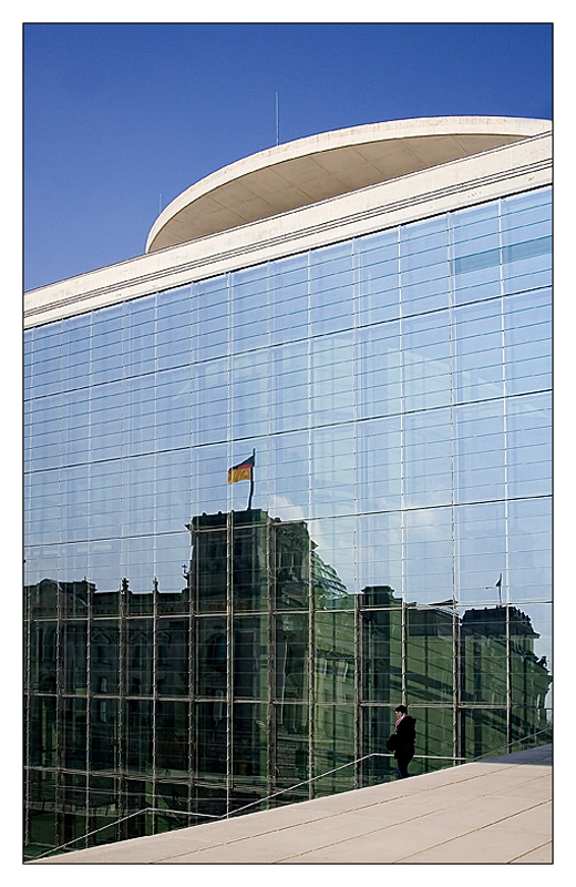 Berliner Spiegelungen - Reichstag