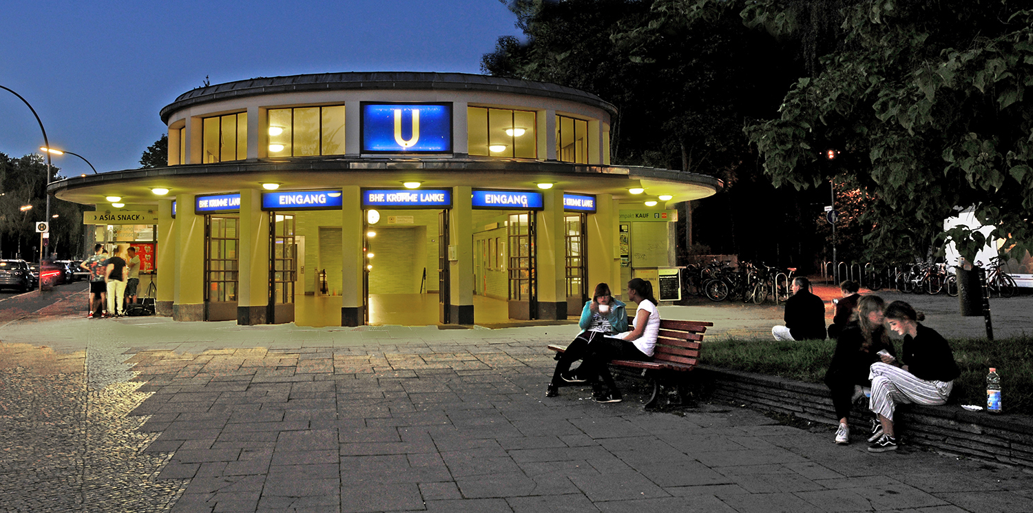 Berliner U-Bahnhof Krumme Lanke