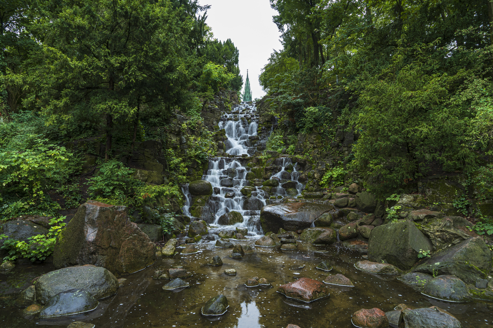 Berliner Wasseerfall im Viktoriapark