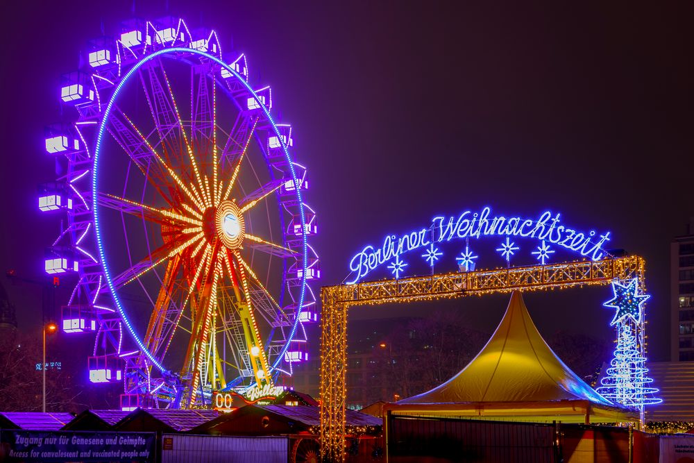  Berliner Weihnachtszeit am Roten Rathaus