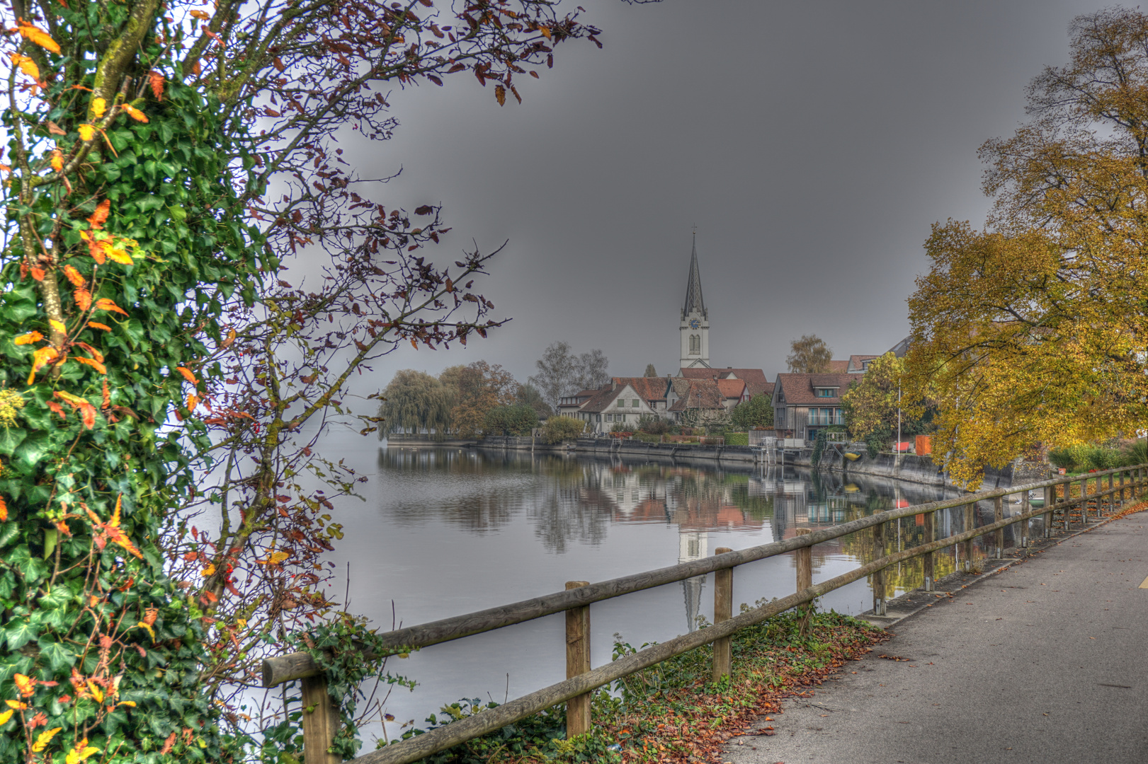 Berlingen im Nebel