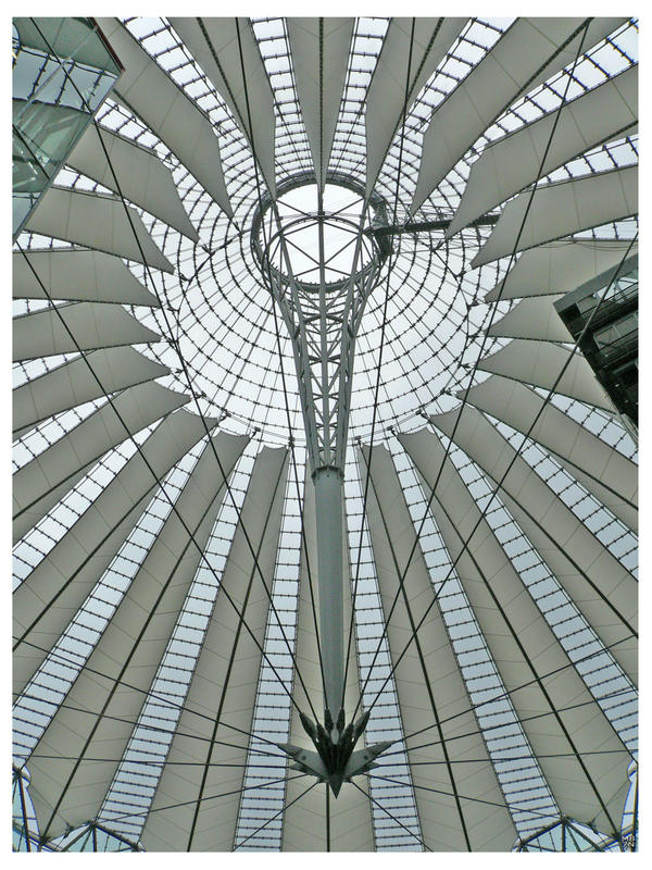 Berlin_Sony-Center_2005