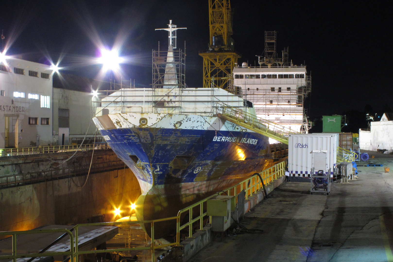 BERMUDA ISLANDER AT NIGHT