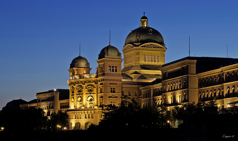 Bern Bundeshaus 3