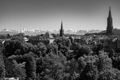 Bern und die Alpen