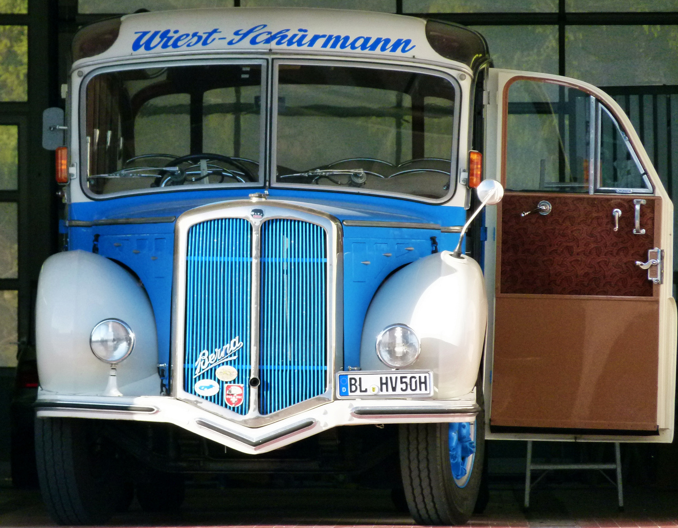 Berna Oldtimer Bus ( 1 )