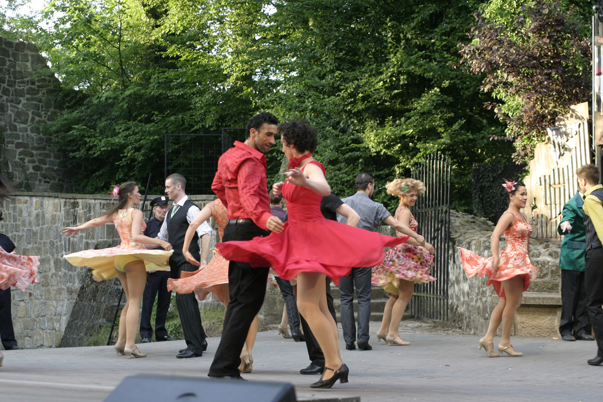 Bernado (Gianni Meurer) und Anita (Sigrid Brandstetter)