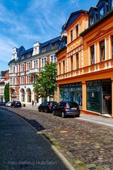 BERNBURG. DER BLICK NACH UNTEN, WO DIE TALSTADT BEGINNT.