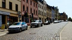 BERNBURG. ZWISCHEN BERG- UND TALSTADT LIEGT EIN HÖHENUNTERSCHIED. UND AUCH DIE SAALE.