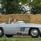 Bernd Mayländer im umgebauten 300 SL Roadster