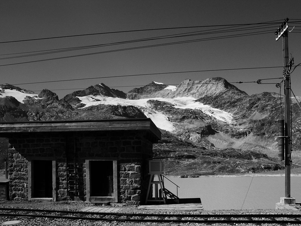 Bernina Pass - Lago Bianco