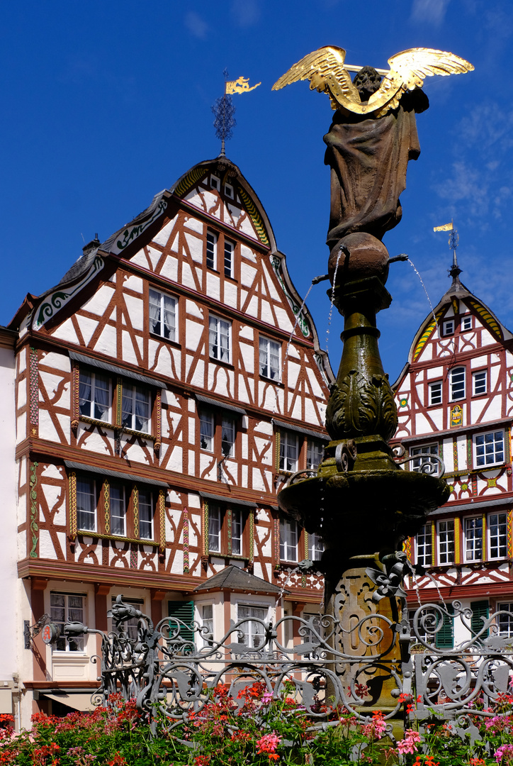 Bernkastel, Marktplatz.