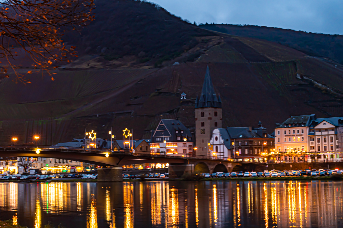  Bernkastel mit Weihnachtsbeleuchtung 0051-4