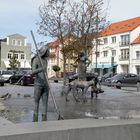 Bernsteinbrunnen auf dem Ribnitzer Markt