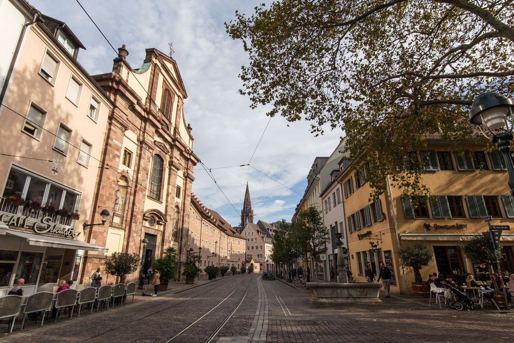 Bertholdstraße im Herbst