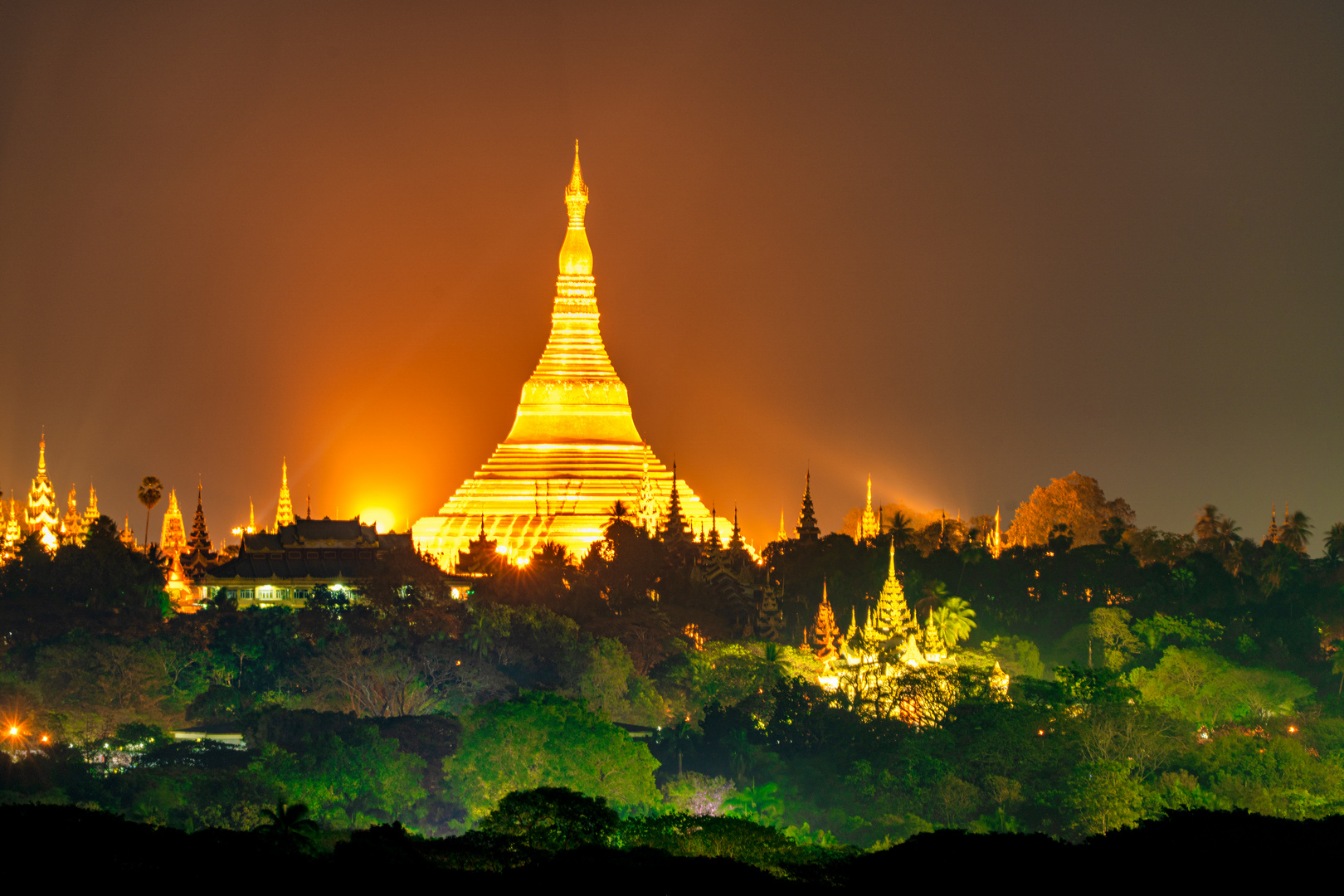 berühmte Pagoda in Yangon