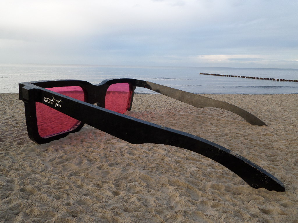Berühmte "rosa rote Brille" an der Ostsee gefunden