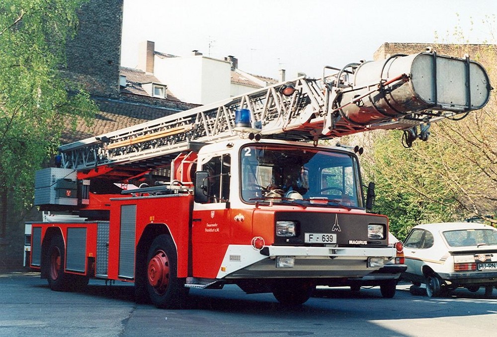 Berufsfeuerwehr Frankfurt/Main DLK-2