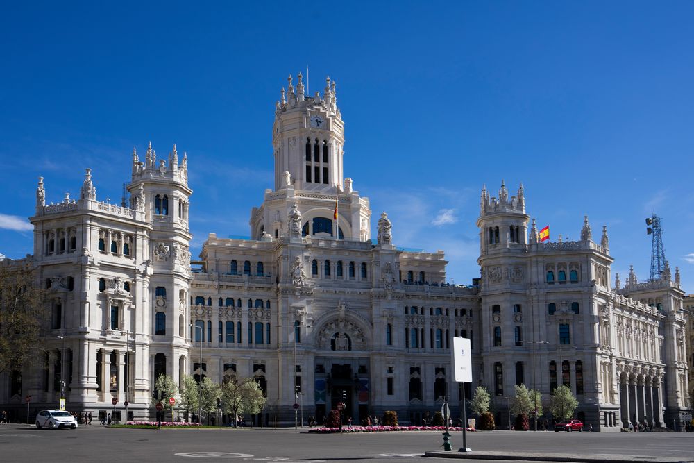 Bescheidenheit, Madrid