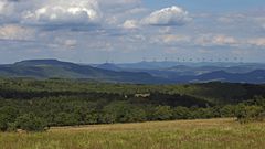 beschriftetet Berge von der Nollendorfer Höhe (Naklerov vysina) aus 700m zu sehen