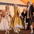 Beschwingte Tänze (und -rinnen) beim diesjährigen Mittsommerfestival zu Bleckede/Elbe