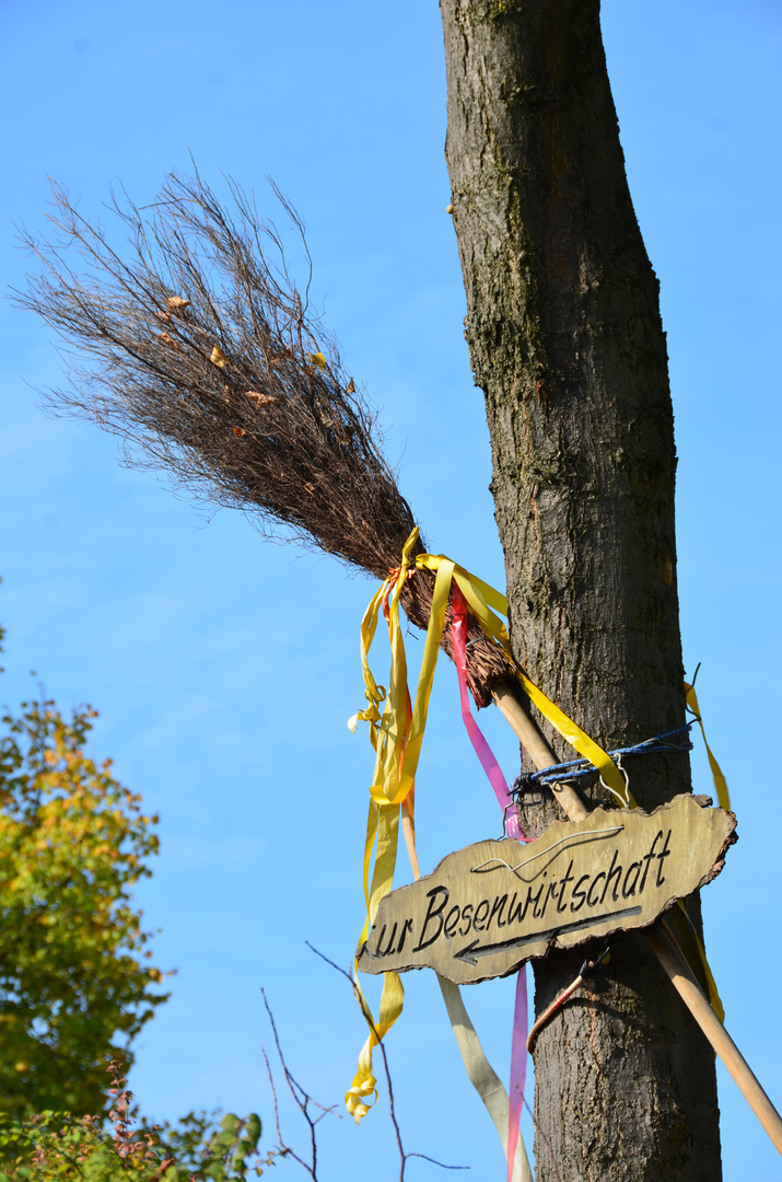 Besenwirtschaft Foto & Bild  alltagsdesign, wein und weinberg, wein Bilder auf fotocommunity