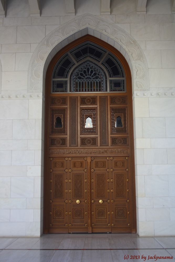 Besichtigung der Sultan-Qaboos-Moschee in Muscat (Sultanat Oman) (1)