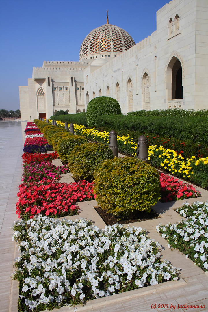 Besichtigung der Sultan-Qaboos-Moschee in Muscat (Sultanat Oman) (11)