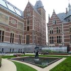 Besinnung im Park des Rijksmuseums Amsterdam