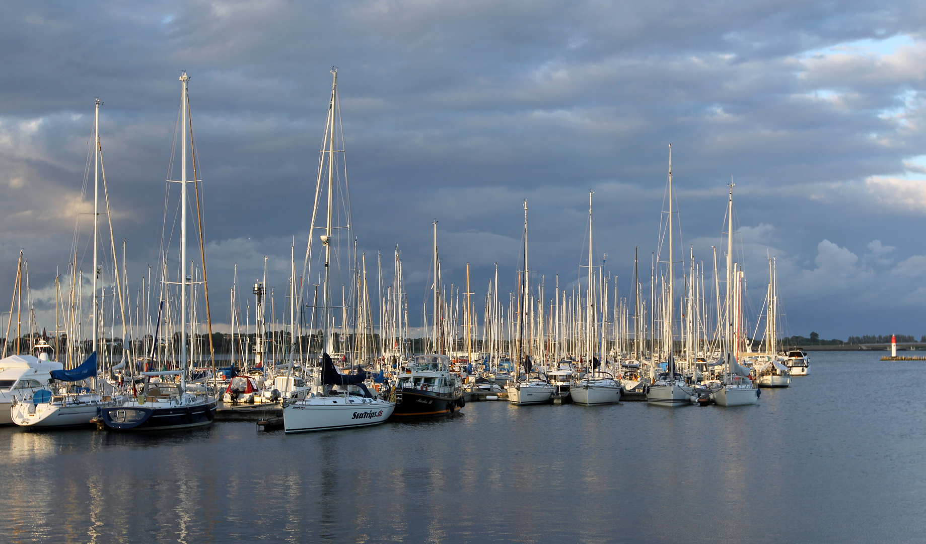 Besondere Stimmung im Hafen