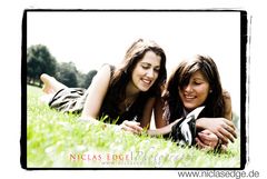 |__Best Friends Shooting im Rheinpark liegen__|