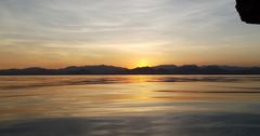 best time to go for a swim (strait of tiran)