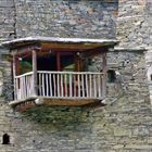 beste Aussicht von diesem wetterfesten, rustikalen Balkon................