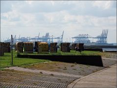 Beste Strandlage mit romantischer Aussicht