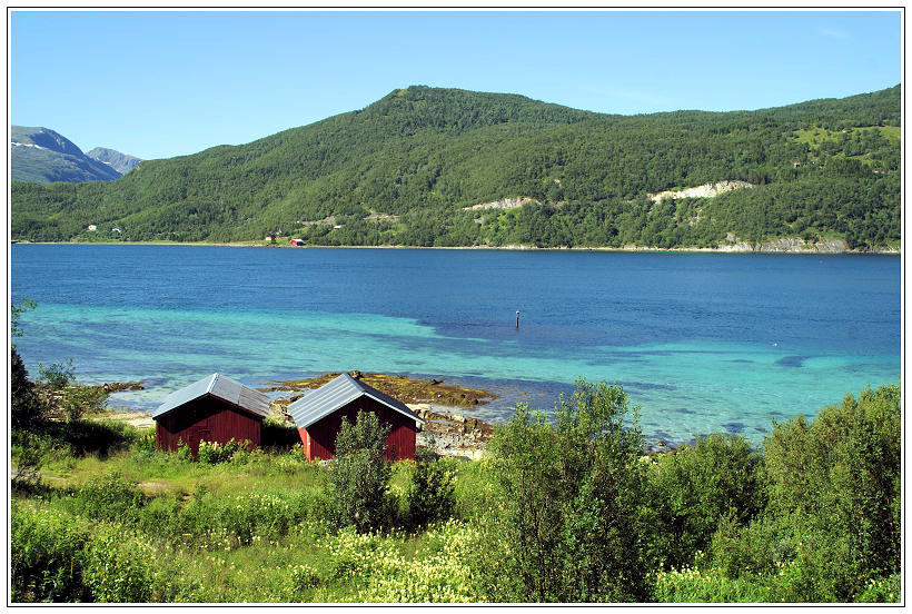 Bestimmt ein netter kleiner Badeplatz am Fjord