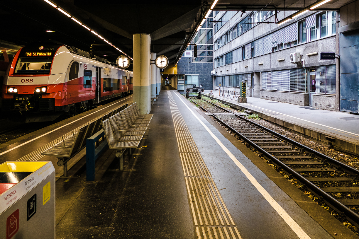 Besuch am Franz-Josefs-Bahnhof 