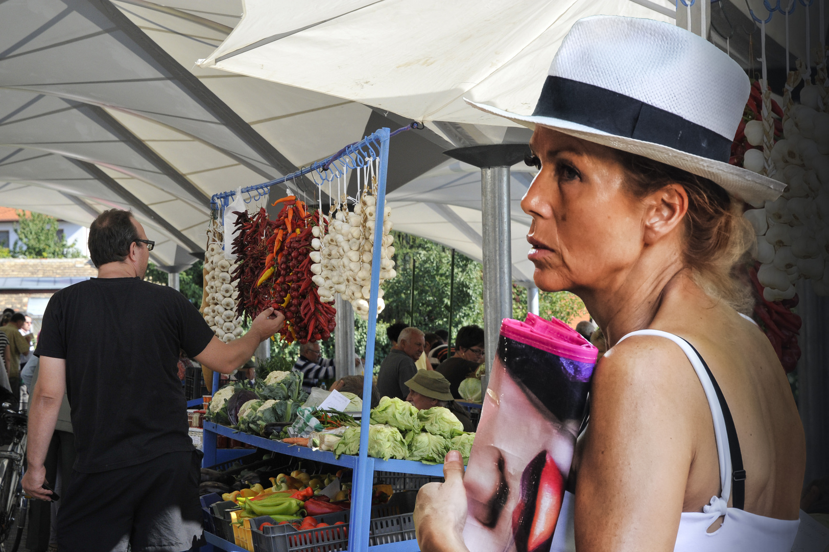 Besuch am Markt in Pulaa