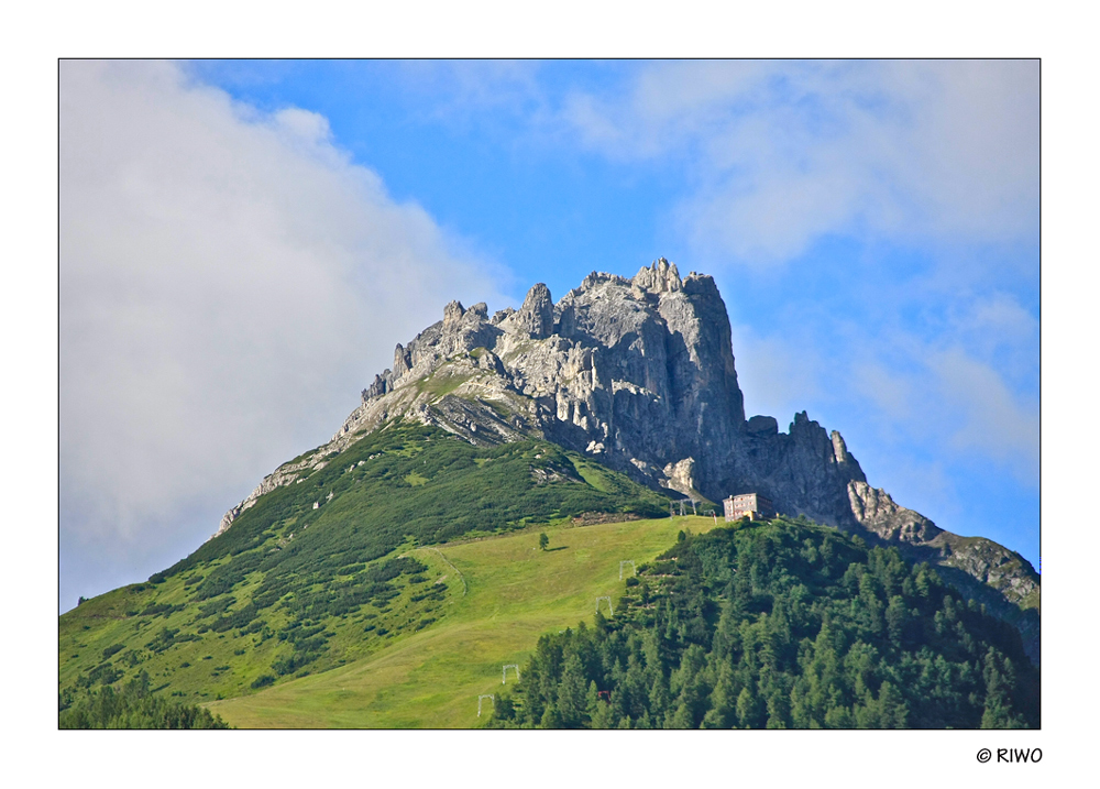 Besuch im Stubaital der Elfer am Morgen kurz vor unserer Abfahrt.............