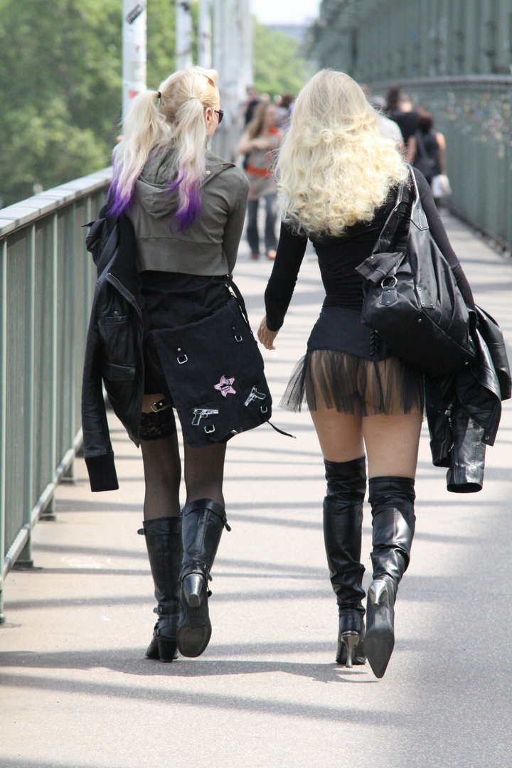 Besucher Amphi 2010 / schnell rüber zum TANZBRUNNEN