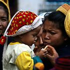 Besucher beim Pagodenfest 2, Inle Lake, Shan State, Myanmar