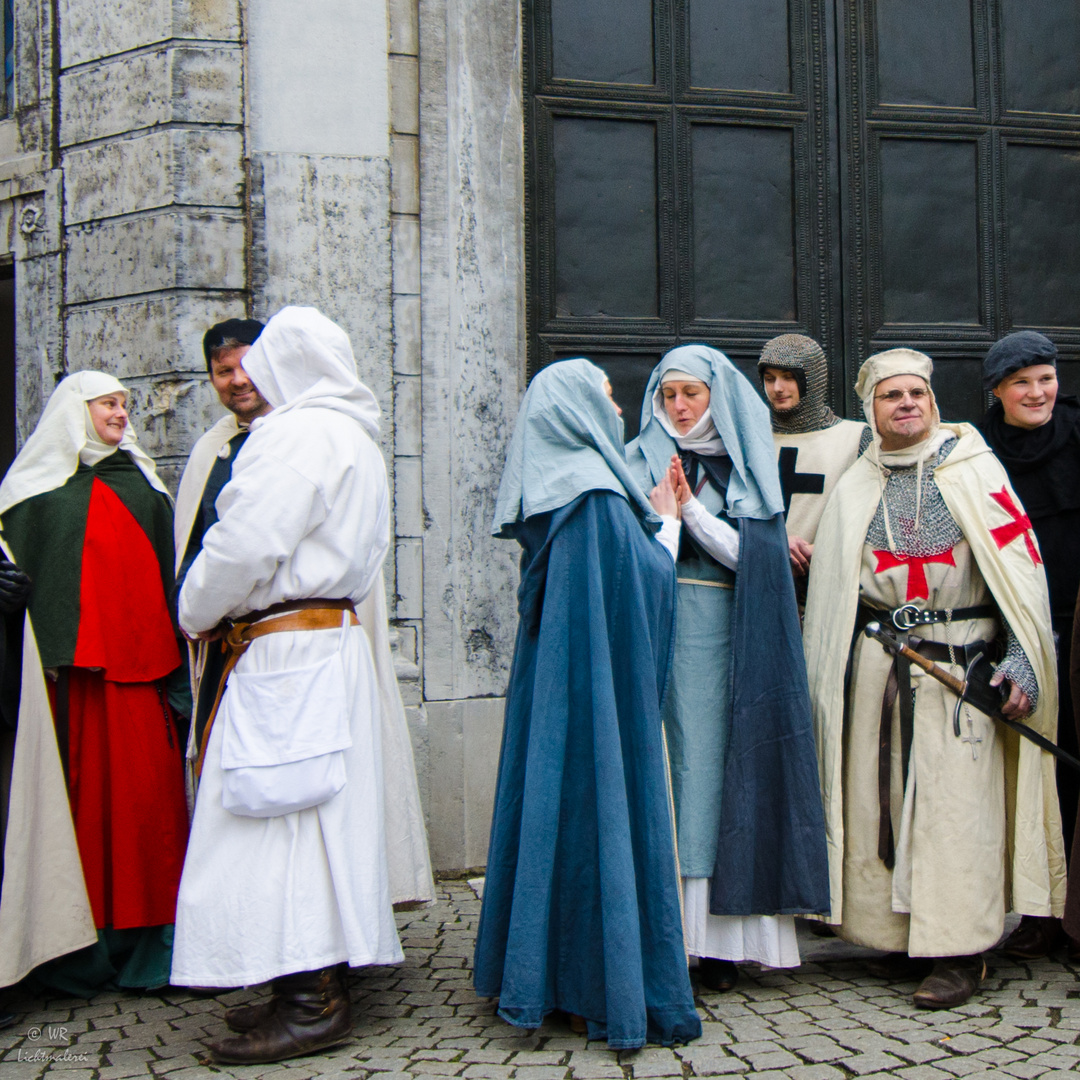 Besucher zum Aachener Karlsfest