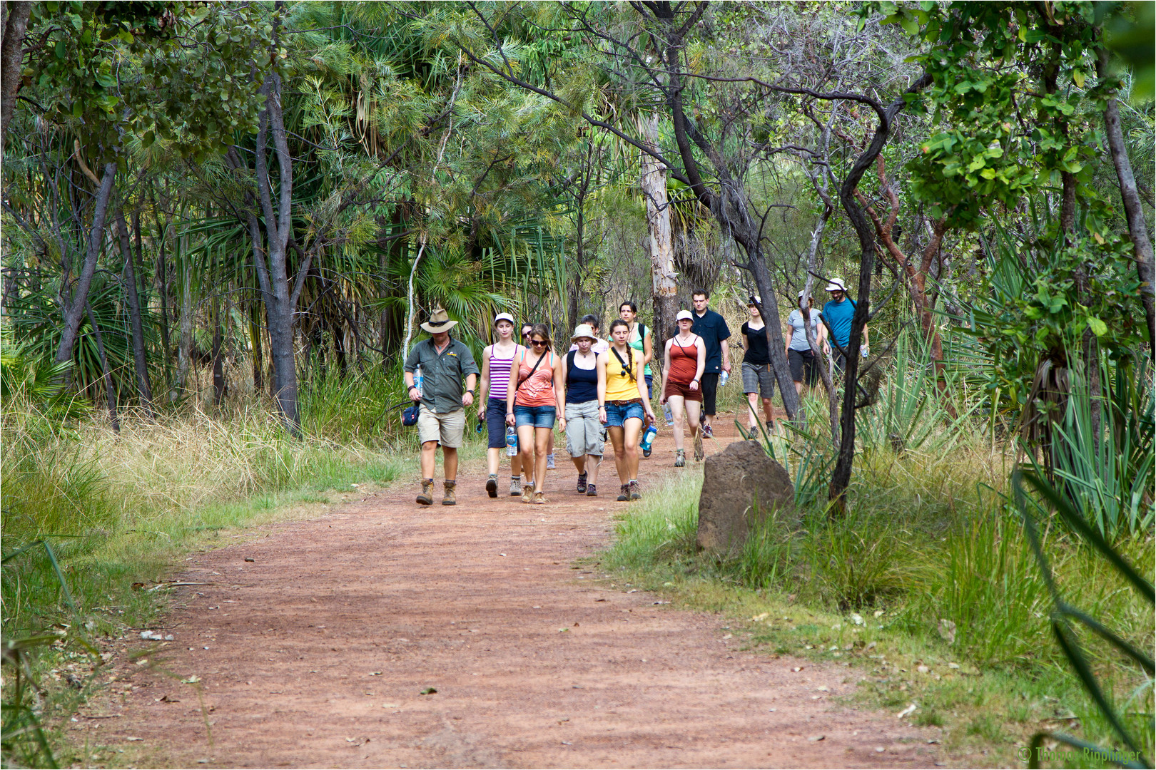 Besuchergruppe im Kakadu Nationalpark